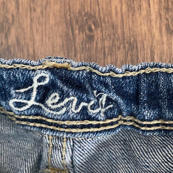 Levis jeans for GIRL - Picture 3 of 10
